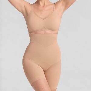 HONEYLOVE | NEW Super Power Short in Beige | XL